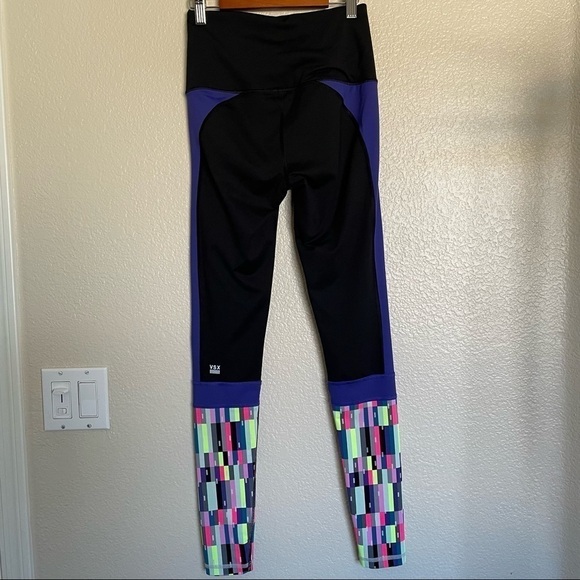 VICTORIA'S SECRET Knockout color block tights Leggings - Picture 4 of 12